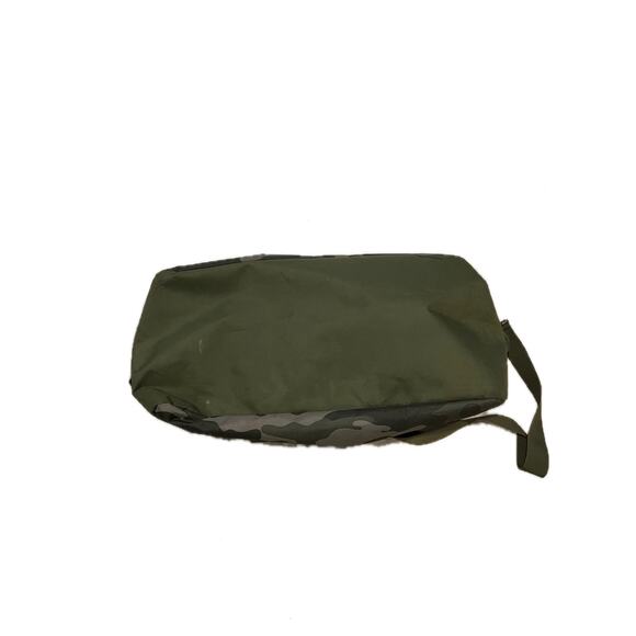 Champion 18"x10"x10" Green Camo Duffel Bag - Picture 4 of 6